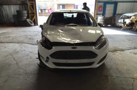 2016 Ford Fiesta AT