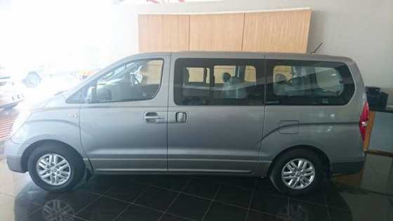 2016 HYUNDAI H-1 2.5 CRDI AT