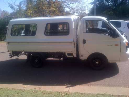 2016 Hyundai H100 Truck with AC amp Canopy