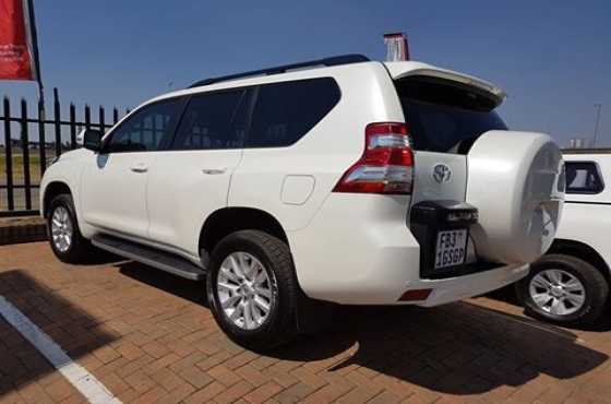 2016 PRADO 3.0VX Turbo Diesel  Demo Model