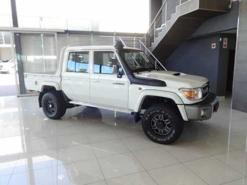 2016 Toyota Land Cruiser 79 4.5D-4D LX V8