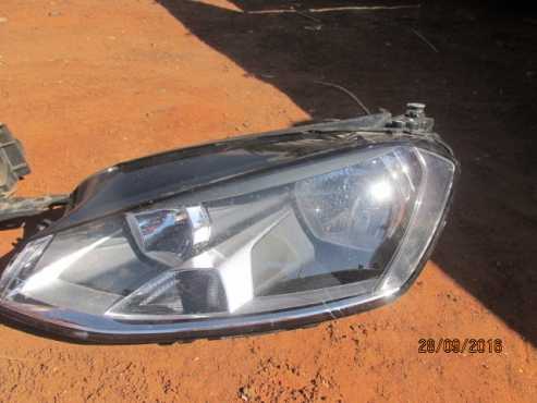 2016 VW Golf GTi left headlight