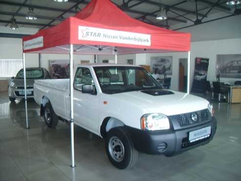 2017 NISSAN NP300 2.5 TD LWB SC 4X2 BASE PICK UP