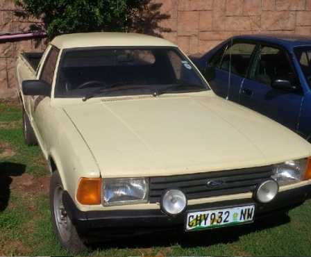 2.0L Cortina Bakkie