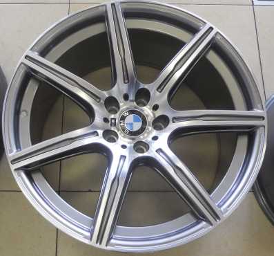 20quot BMW PERFORMANCE MAGS WITH PIRELLI TYRES 80 TREAD