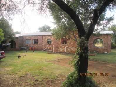 2.1 HA With 3 bedroom house 18km West of Pretoria