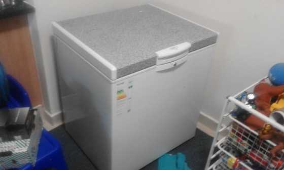 210lt Defy freezer