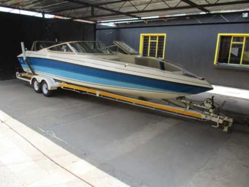 2150 Panache Ski Boat, 200Hp Yamaha V6 Motor