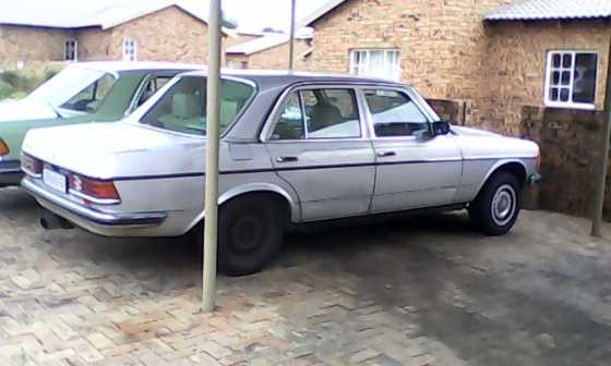 230e Mercedes Benz, R12 000 Neg