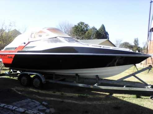 24 ft Sunseeker Boat