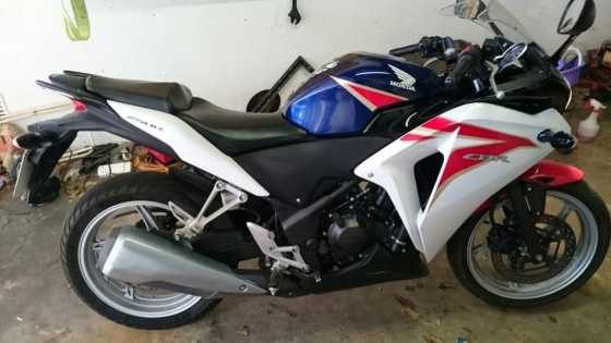 250cc 2012 Honda CBR Low Kilo039s Full Service History