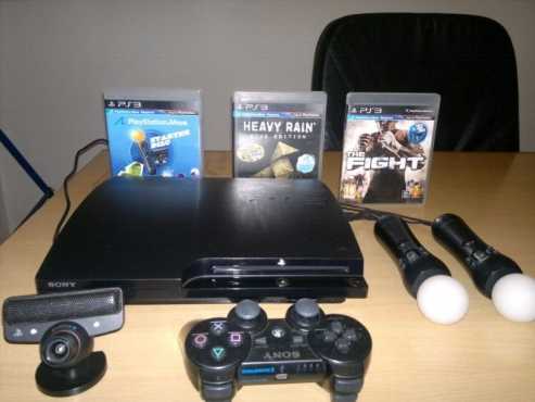 250GB PS3   Move camera, 2 move controls and 1 PS3 joystick  games