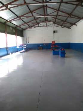 255m2 factorywarehouse to let in Knights, Germiston