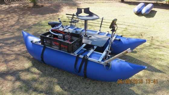 2,7 M 2 SEATER INFLATABLE PONTOON BOAT