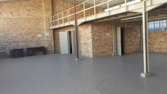 280m factory  warehouse unit to let in Krugersdorp Factoria