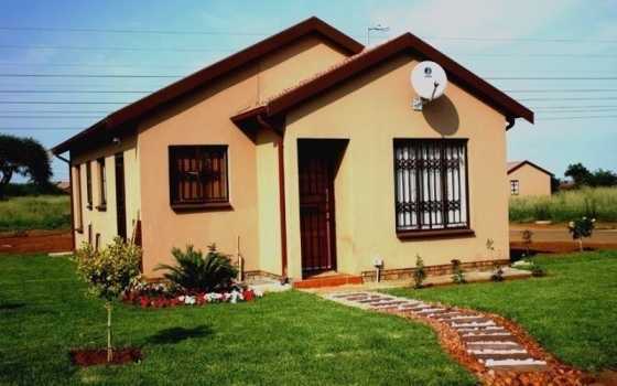 2bedroom house with a big Yard in Soshanguve