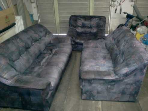 2nd Hand couch 3,2,1 set