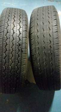 2x bakkie tyres bridgestone