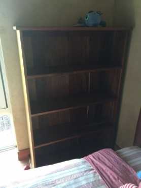 2x Bookshelves