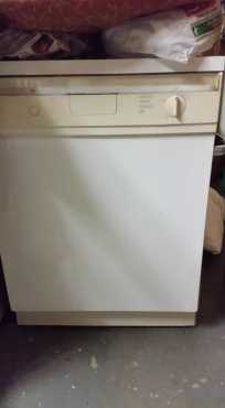 2x Dishwashers for Sale and 1x Tumble Dryer