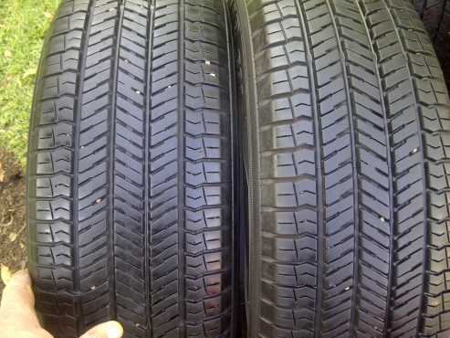 2xBridgestone Dueler tyres 2356517,As new