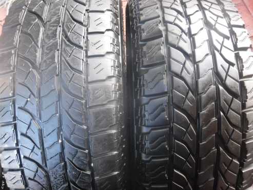 2xYokohama Geolander AT tyres 2656517,1xas new,1x80 percent tread