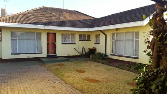 3-4Bedroom House Urgent Sale