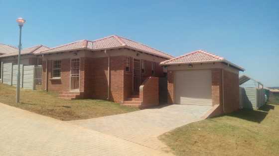 3  Bed Room Estate house  for rent