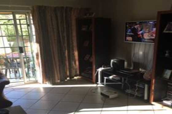 3 Bedroom 2 Bathroom Duet, in Richards Avenue, Pierre Van Rynveld available 1 September 2016