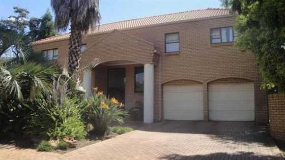 3 Bedroom 3 Bathroom House for rent in Centurion Golf Estate