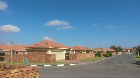 3 Bedroom cluster for rent in Albertsdal, Alberton