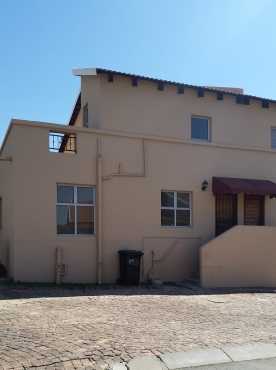 3 Bedroom Duplex with Garden for Sale in Noordhang, Randburg