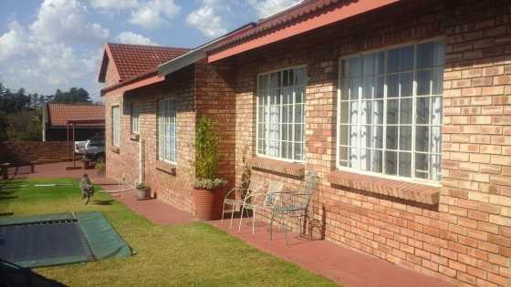 3 Bedroom House for Sale in Rothdene