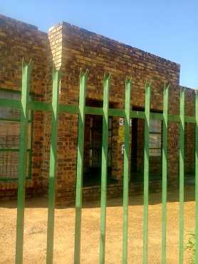 3 bedroom house for sale in soshanguve block P.  R350000