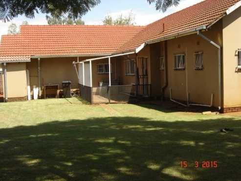 3 Bedroom House For Sale With A Flatlet In Clayville Ext 7