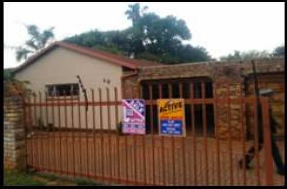 3 bedroom house in Chantelle extension 1