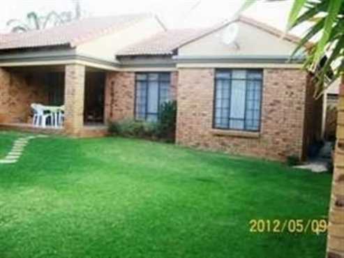 3 Bedroom Simplex in Cederberg, Equestria Estate for R9900.00 pm Available 1 Feb 2016