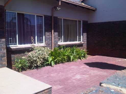 3 Bedroom Town House to rent