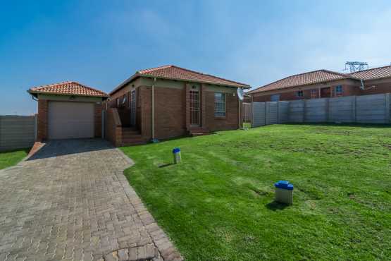 3 bedrooms near Amberfield