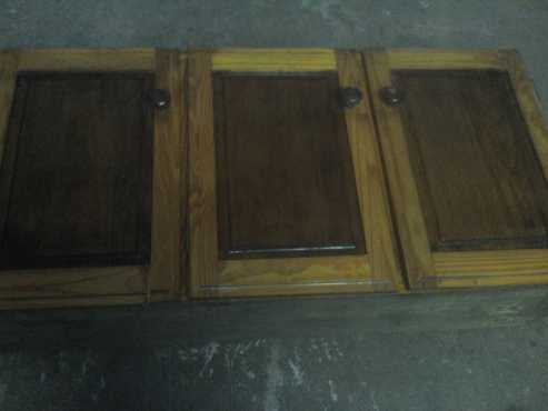 3 door kitchen unit