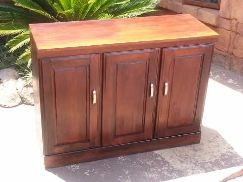 3 Door Pine Cabinet (1200x450x900)