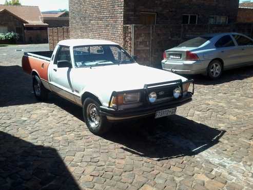 3 L V6 ford cortina bakkie