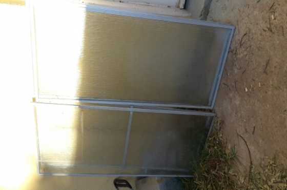 3 shower doors