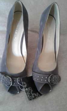 3 x pair of shoes, R100 each