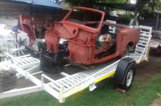 3 x Triumph Herald bodys with chassis