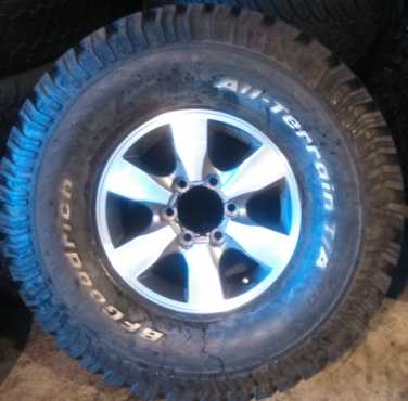 3157016 BF GOODRICH ALL TERRAIN TYRES - ONLY 2 AVAILABLE