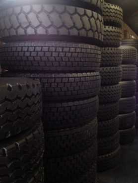 31580.22.5 amp 12R.22.5 new retreaded tyres for sale(R1900)