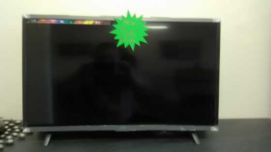 32quot TV BRAND NEW