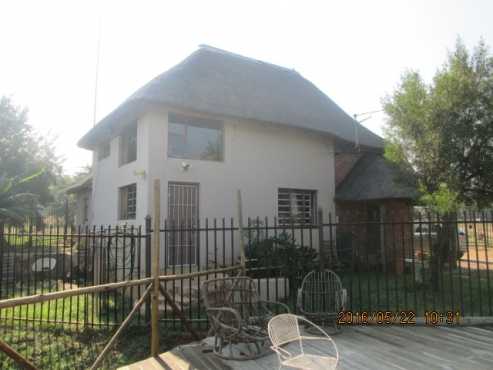 3.4HA plot with 2bed House flat and incomplete House 17km West of Pretoria