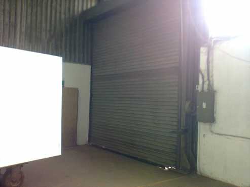 375m2 factorywarehouse to let in Driehoek, Germiston